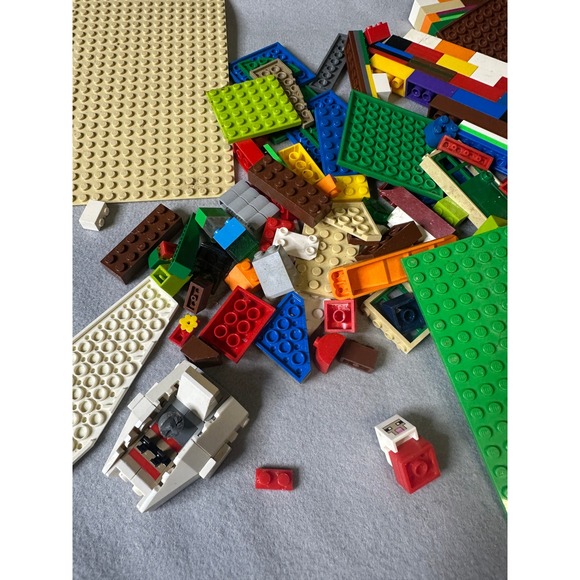 LEGO Mixed Lot Bulk Bricks Baseplates Plates Wheels Assorted Colors 86348 - Picture 3 of 7